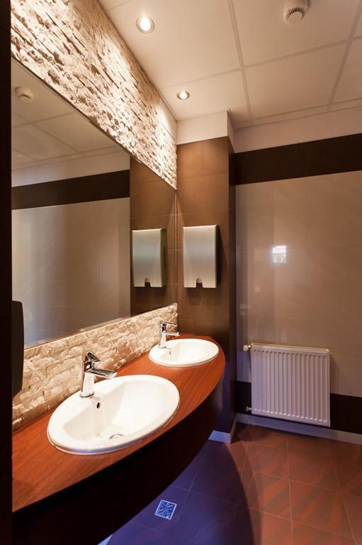 Hotel Podzamcze Dobczyce Kültér fotó